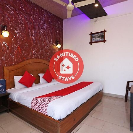 โอโย 75956 โฮเทล แกรนด์ Hotel Rourkela ภายนอก รูปภาพ
