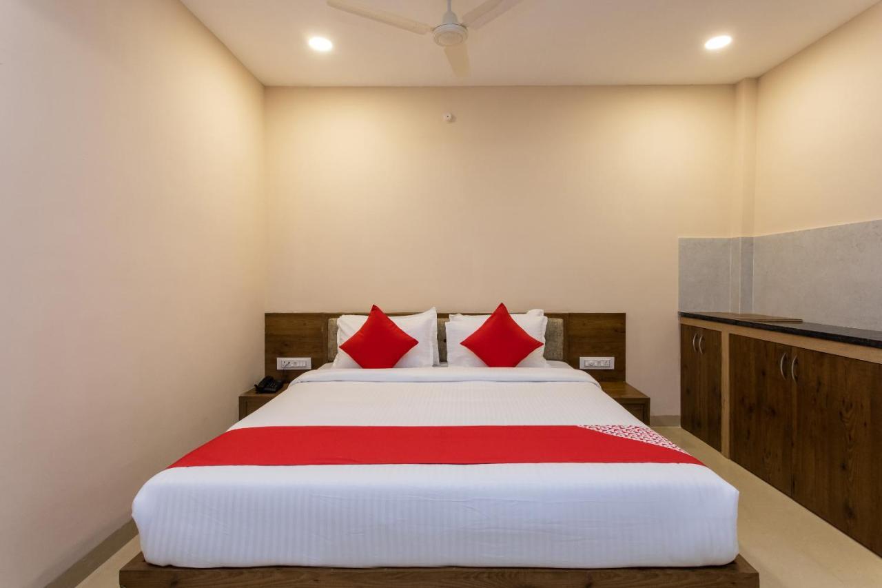 โอโย 75956 โฮเทล แกรนด์ Hotel Rourkela ภายนอก รูปภาพ