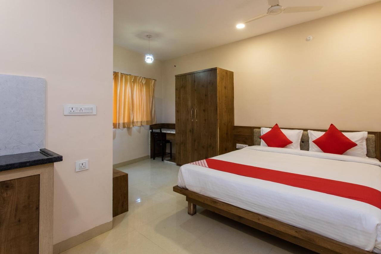 โอโย 75956 โฮเทล แกรนด์ Hotel Rourkela ภายนอก รูปภาพ